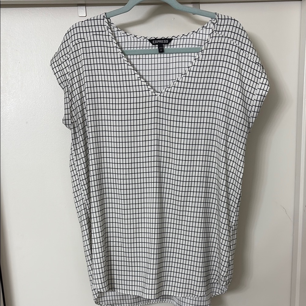 Express Women's Black and White Grid Blouse